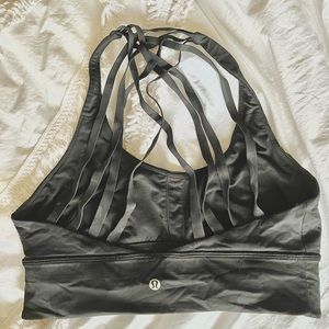 Lulu sports bra size 8